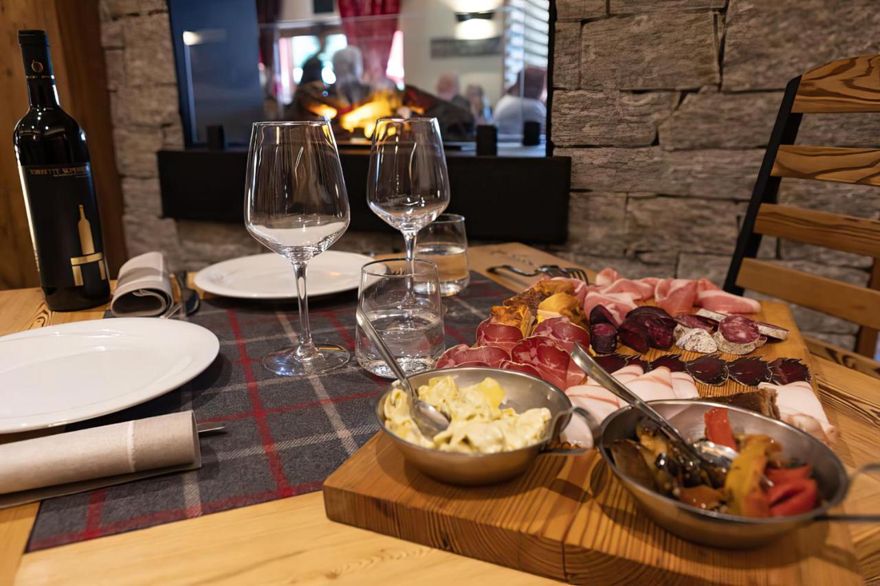 Hotel & Ristorante Serenella بيريوِل تْشيرفينيا المظهر الخارجي الصورة