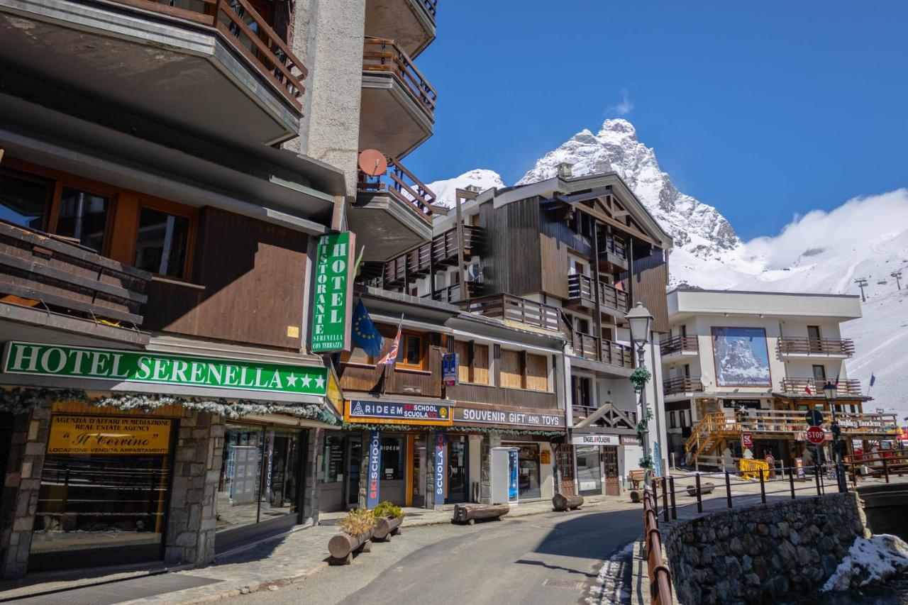 Hotel & Ristorante Serenella بيريوِل تْشيرفينيا المظهر الخارجي الصورة