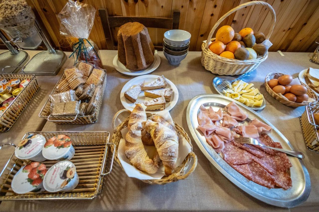 Hotel & Ristorante Serenella بيريوِل تْشيرفينيا المظهر الخارجي الصورة