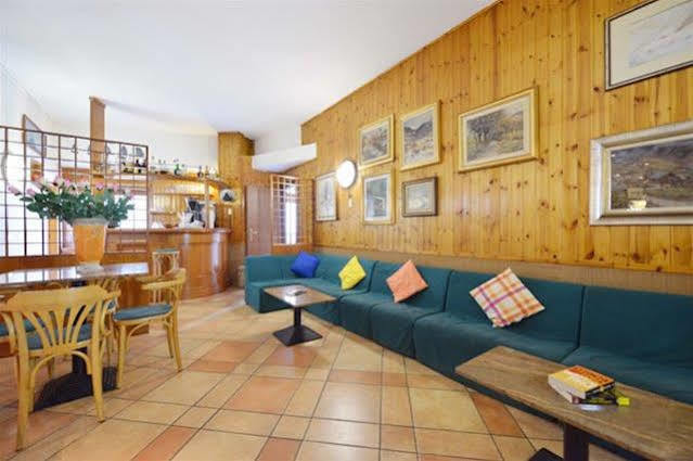 Hotel & Ristorante Serenella بيريوِل تْشيرفينيا المظهر الخارجي الصورة